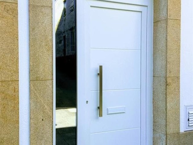 6 cosas sobre la seguridad de las puertas de entrada de PVC que te darán tranquilidad