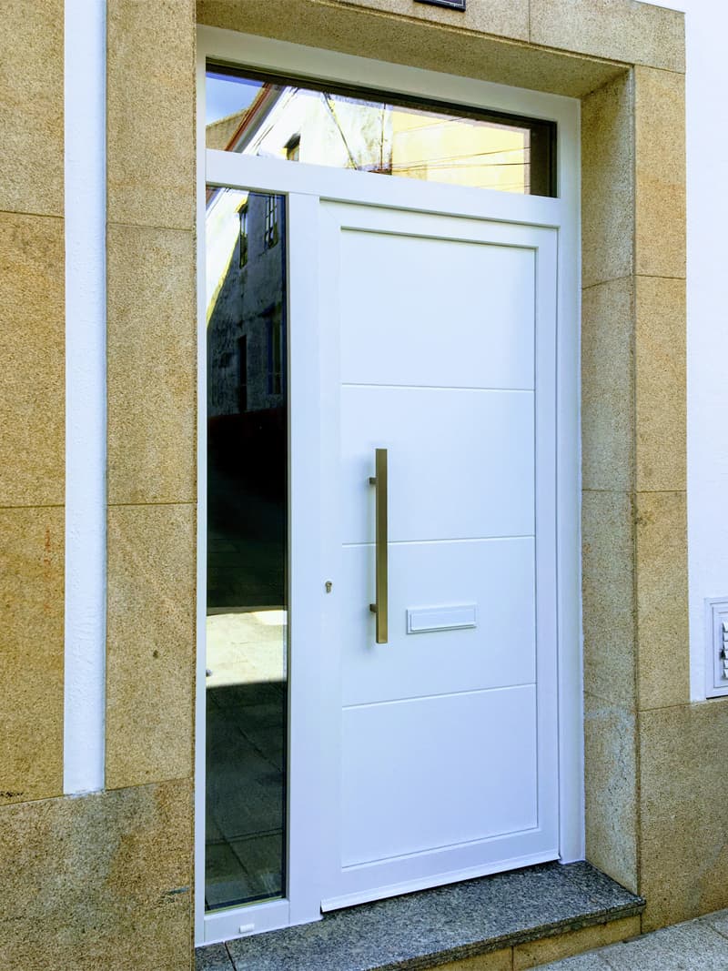 puertas de PVC para exterior en A Estrada